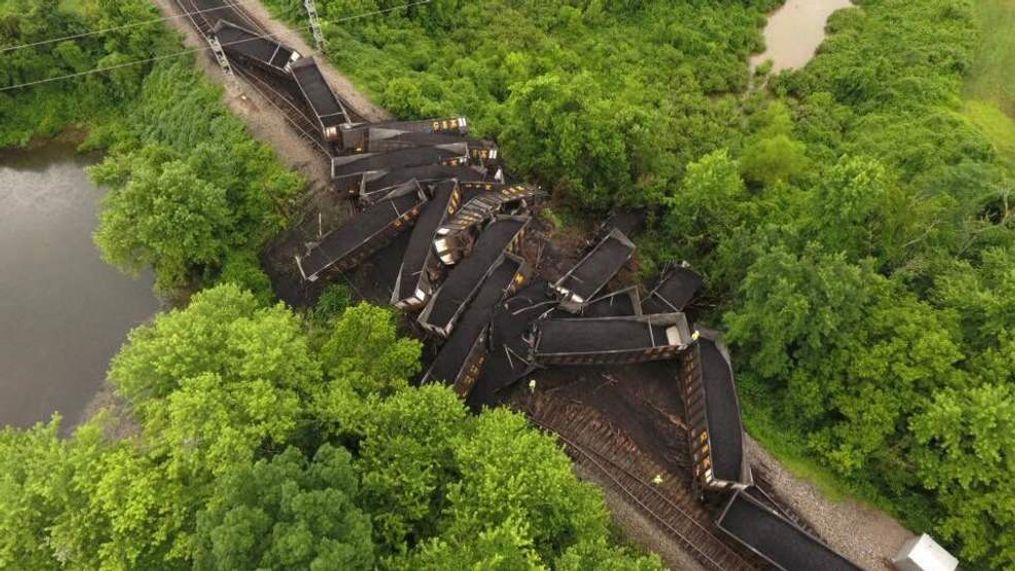 Overhead view shows a train derailment in St. Albans. (Roger Randolph)