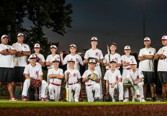 Image for story: Putnam County business organizes watch party to support Hurricane Little League team