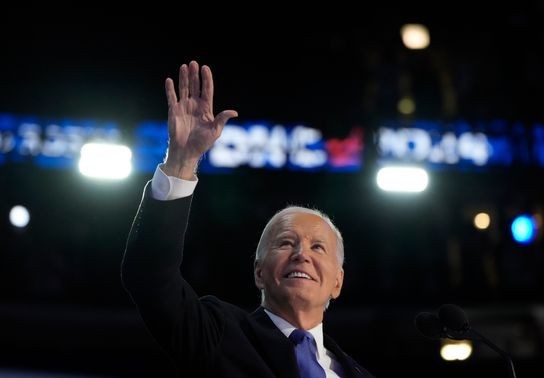 Image for story: Biden turns page to Harris as he bids farewell to Democrats on convention's first night