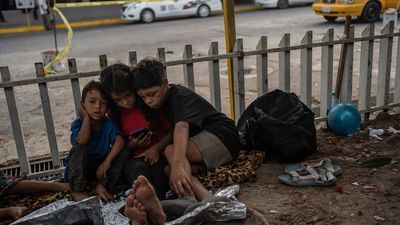 Image for story: Feds lost track of more than 30K migrant children released into US, inspector general says